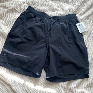 Lululemon Mens License to Train LL (Linerless) Short BLK Black Size Large